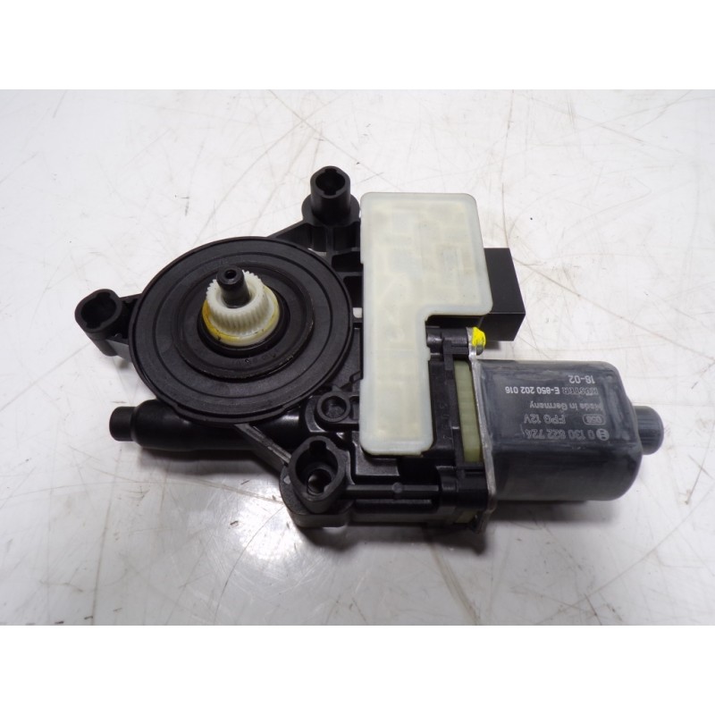 Recambio de motor elevalunas trasero izquierdo para seat leon st (5f8) 1.4 tgi bivalent. gasolina / cng referencia OEM IAM 5Q095