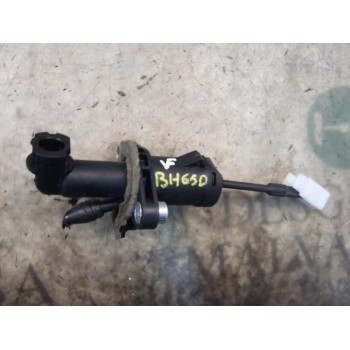 BOMBA EMBRAGUE 6R0721405 