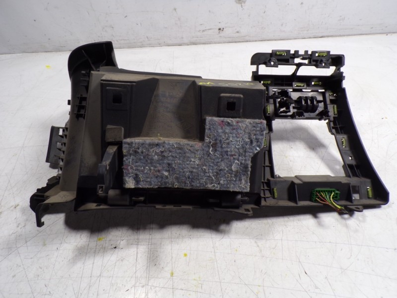 Recambio de guantera para peugeot 5008 1.6 hdi fap cat (9hz / dv6ted4) referencia OEM IAM 8218YT 9685168577 