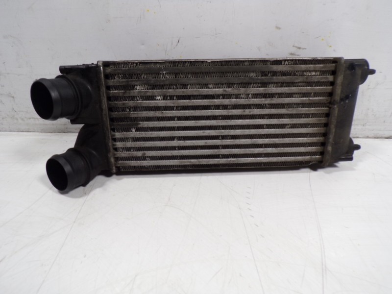 Recambio de intercooler para peugeot 5008 1.6 hdi fap cat (9hz / dv6ted4) referencia OEM IAM 0384L4 9656503980 