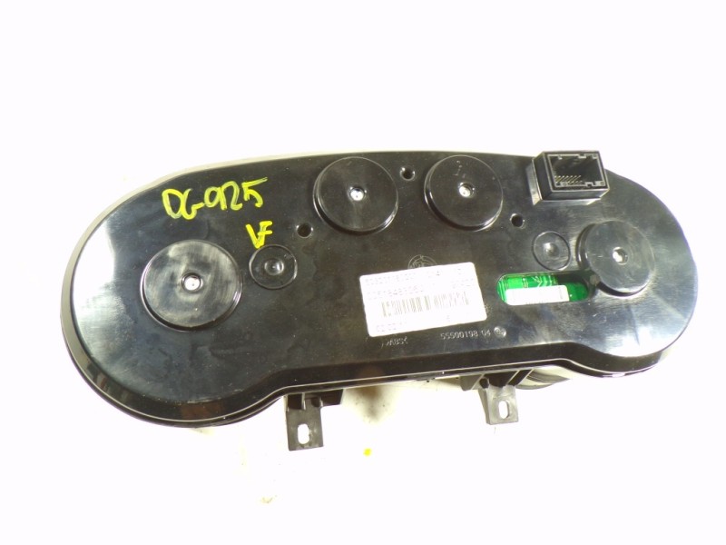 Recambio de cuadro instrumentos para fiat bravo (198) 1.6 jtdm 16v cat referencia OEM IAM  518483060 