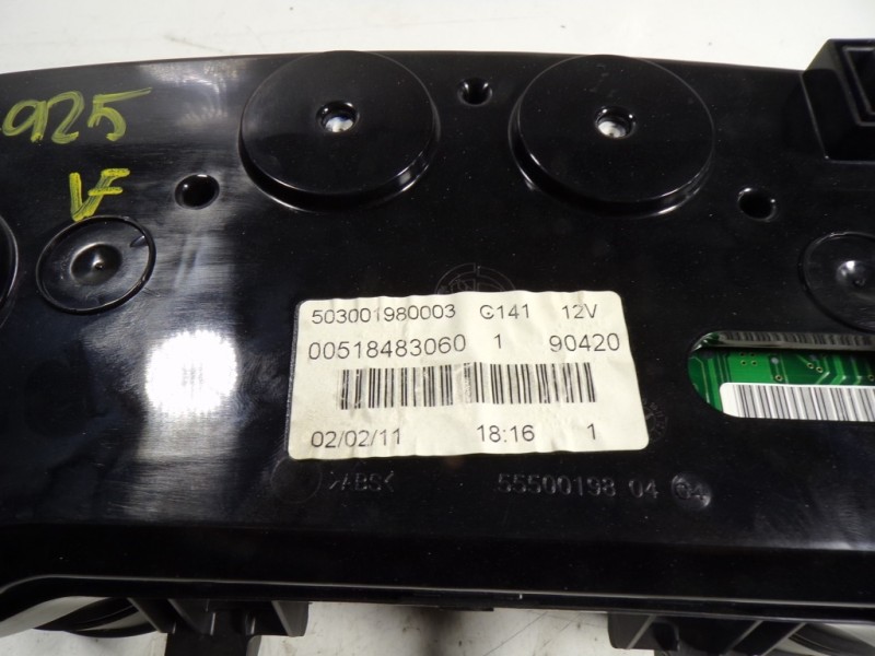 Recambio de cuadro instrumentos para fiat bravo (198) 1.6 jtdm 16v cat referencia OEM IAM  518483060 