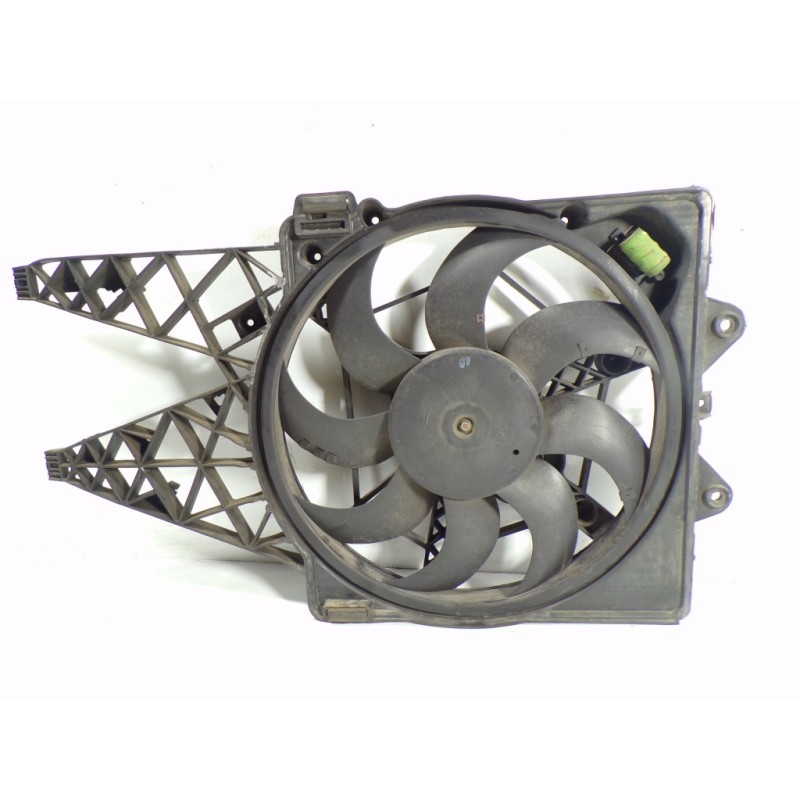 Recambio de electroventilador para fiat bravo (198) 1.6 jtdm 16v cat referencia OEM IAM 51820792 882300200 882300200