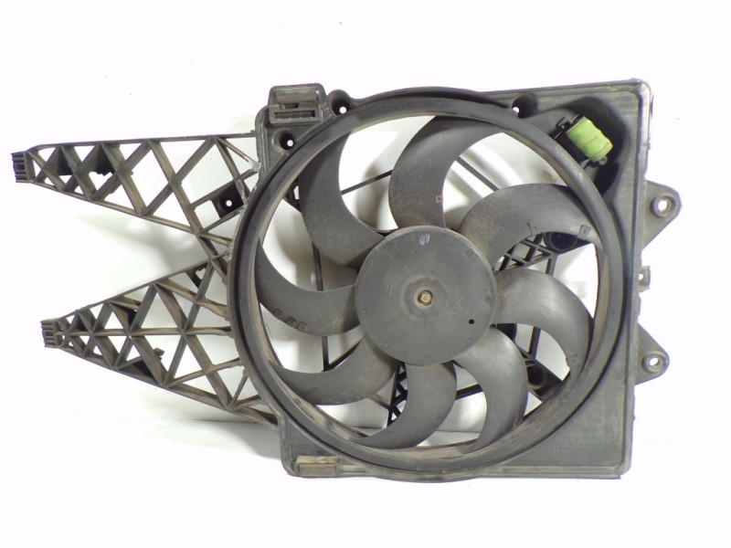 Recambio de electroventilador para fiat bravo (198) 1.6 jtdm 16v cat referencia OEM IAM 51820792 882300200 882300200