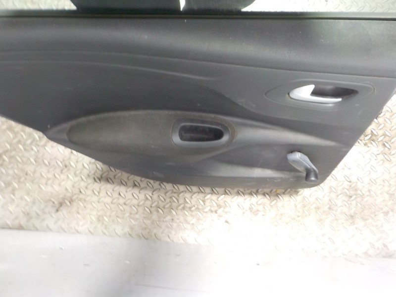 Recambio de puerta trasera izquierda para citroën c-elysée 1.6 hdi fap referencia OEM IAM 9675190980  