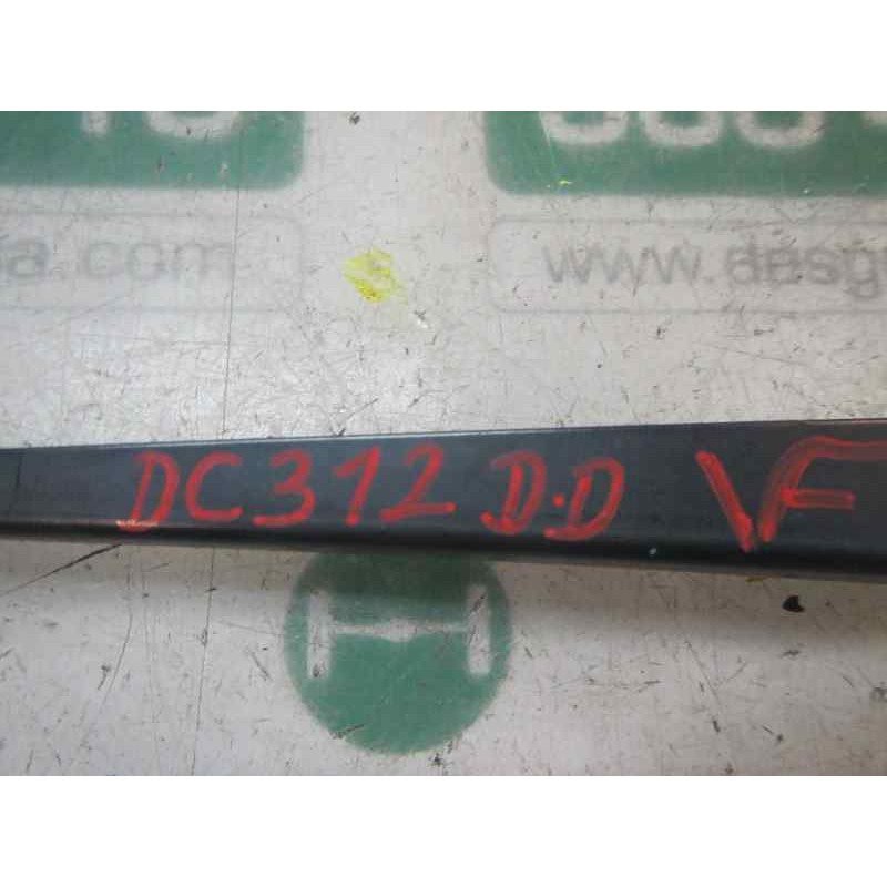 Recambio de brazo limpia delantero derecho para land rover freelander (lr2) 2.2 td4 cat referencia OEM IAM LR002246  