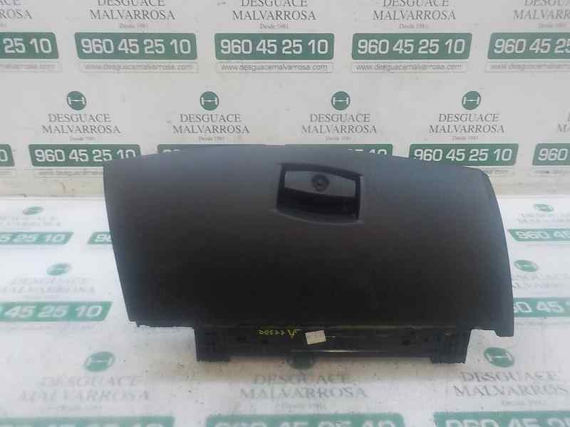 Recambio de guantera para bmw serie 5 berlina (e60) 3.0 turbodiesel cat referencia OEM IAM 51169132605 51167034079 