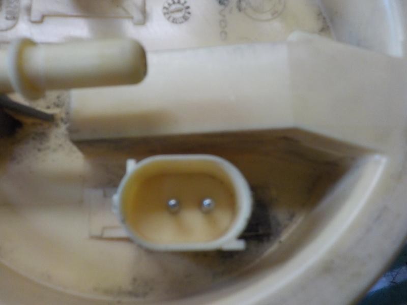 Recambio de aforador para bmw serie 1 berlina (e81/e87) 118d referencia OEM IAM 16117159160 A2C53025269 