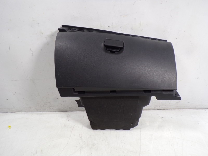 Recambio de guantera para renault megane iii coupe 1.5 dci diesel fap referencia OEM IAM 682525548R 681080020R 