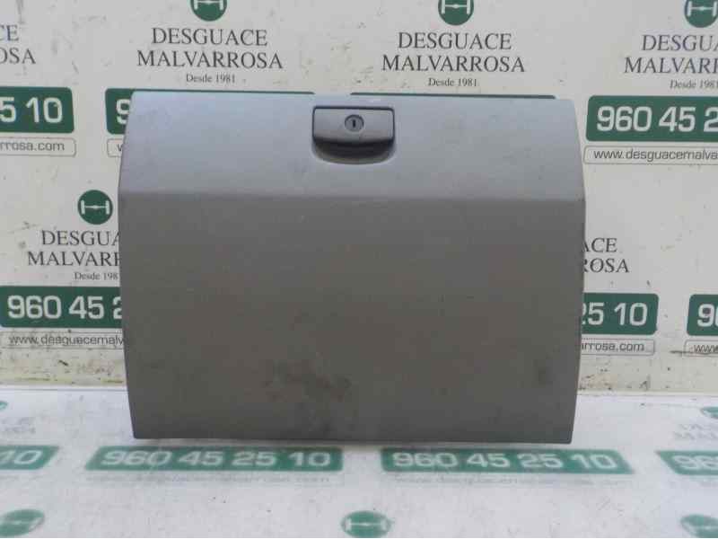 Recambio de guantera para kia sorento 2.5 crdi referencia OEM IAM   