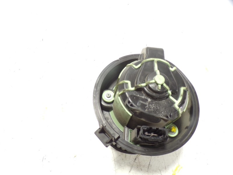 Recambio de motor calefaccion para citroën c4 lim. 1.6 hdi fap referencia OEM IAM 6441CZ  