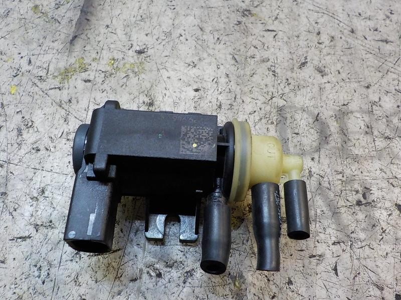 Recambio de valvula aire adicional para volkswagen golf vii lim. business bluemotion tech. referencia OEM IAM 1K0906627B 1K09066