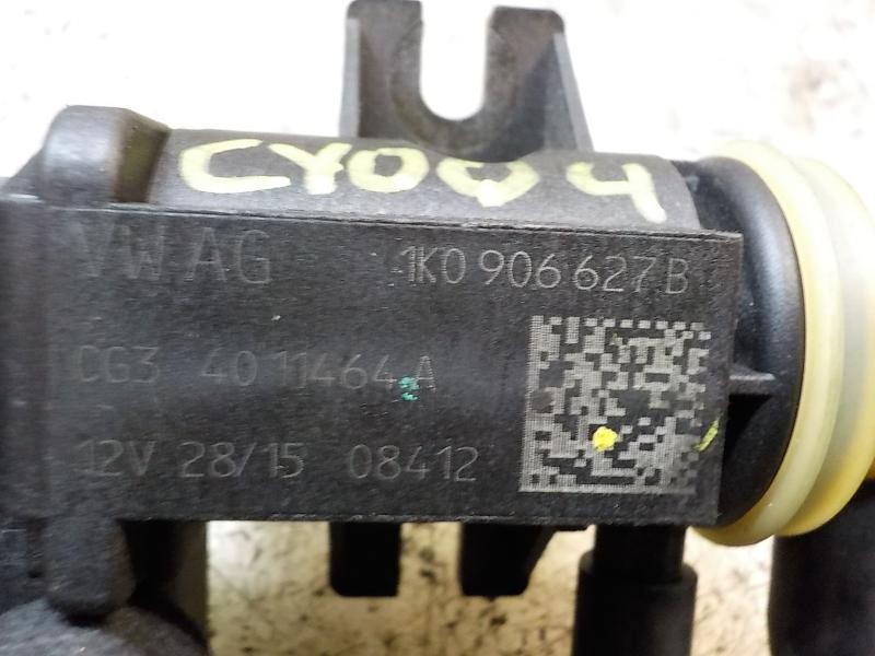 Recambio de valvula aire adicional para volkswagen golf vii lim. business bluemotion tech. referencia OEM IAM 1K0906627B 1K09066