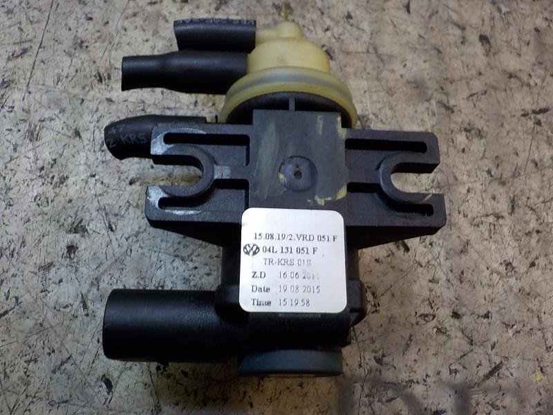 Recambio de valvula aire adicional para volkswagen golf vii lim. business bluemotion tech. referencia OEM IAM 1K0906627B 1K09066