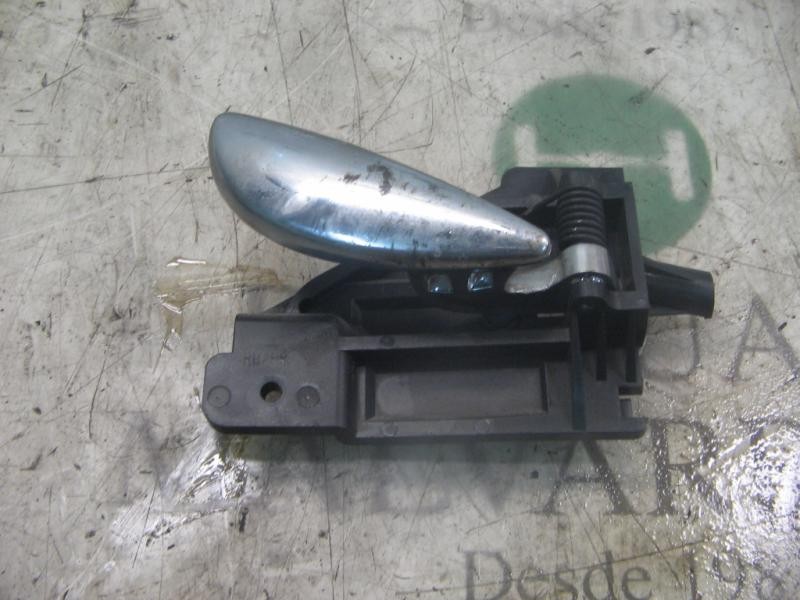 Recambio de maneta interior delantera derecha para mg mg zr 105 referencia OEM IAM   