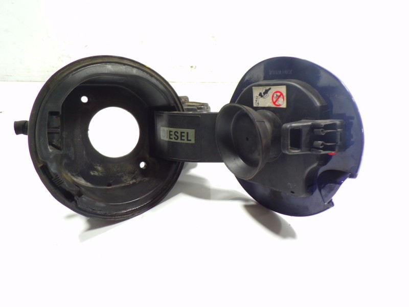 Recambio de tapa combustible para renault megane iii coupe 1.5 dci diesel fap referencia OEM IAM 788300006R  