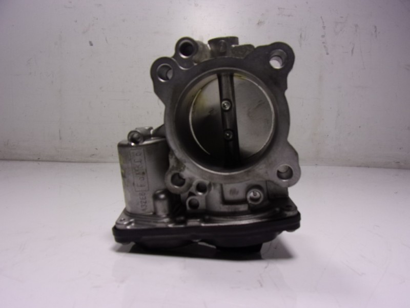 Recambio de caja mariposa para ford kuga (cbs) 1.5 ecoboost cat referencia OEM IAM 2182325 DS7G9F991CA 