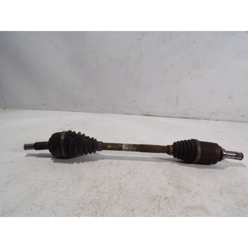 Recambio de transmision izquierda para renault megane iii coupe 1.5 dci diesel fap referencia OEM IAM 391016204R 8200847584 