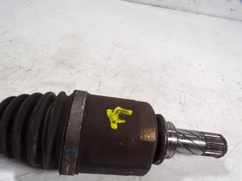 Recambio de transmision izquierda para renault megane iii coupe 1.5 dci diesel fap referencia OEM IAM 391016204R 8200847584 