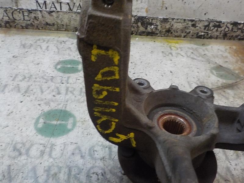 Recambio de mangueta delantera izquierda para ford fiesta (cbk) 1.4 16v cat referencia OEM IAM   