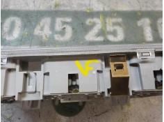 Recambio de piloto interior para toyota yaris 1.0 cat referencia OEM IAM 812600D070B0   2