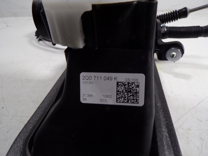 Recambio de palanca cambio para seat arona 1.0 tgi bivalent. gasolina / cng referencia OEM IAM 2Q0711049K 2Q0711049K 