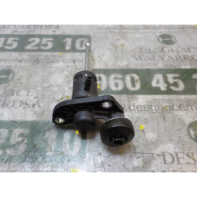 Recambio de bomba embrague para seat exeo st (3r5)(2009>) 2.0 tdi referencia OEM IAM 8E1721401AJ  