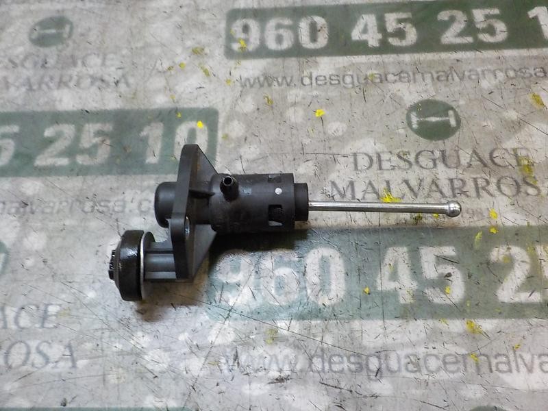 Recambio de bomba embrague para seat exeo st (3r5)(2009>) 2.0 tdi referencia OEM IAM 8E1721401AJ  