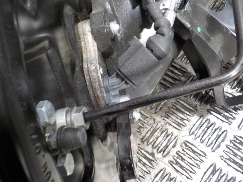 Recambio de puente trasero para seat arona 1.0 tgi bivalent. gasolina / cng referencia OEM IAM 2Q0501053CB  