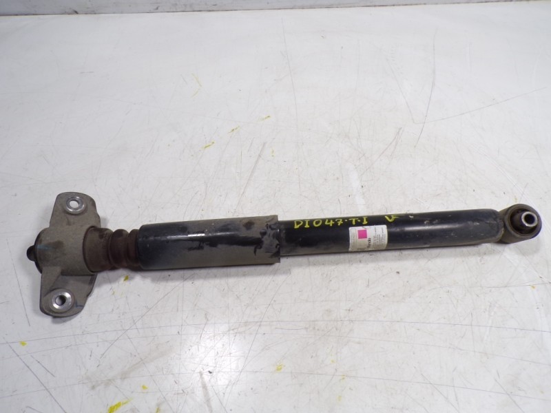 Recambio de amortiguador trasero izquierdo para kia ceed 1.6 crdi cat referencia OEM IAM 55310J7AC0 55300J7AC0 