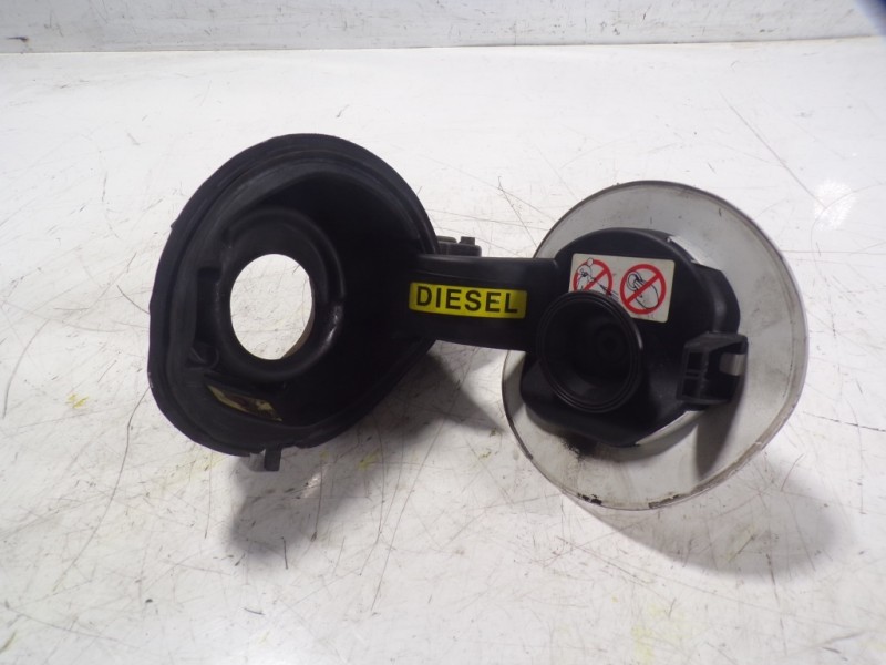 Recambio de tapa combustible para citroën c4 lim. 1.6 hdi fap referencia OEM IAM 1518F9  