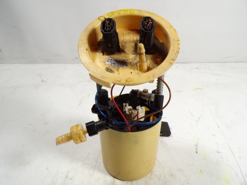 Recambio de aforador para bmw serie 1 coupe (e82) 118d referencia OEM IAM 16117190946 36860901 