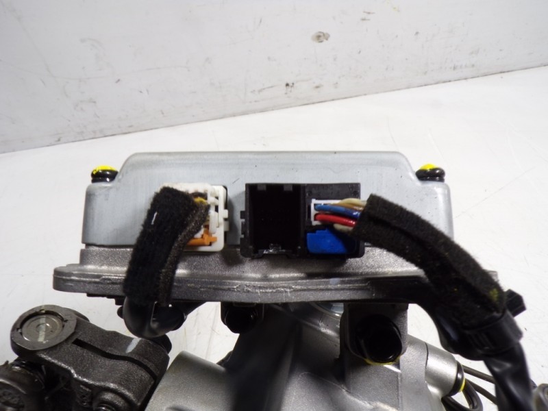 Recambio de columna direccion para kia ceed 1.6 crdi cat referencia OEM IAM 56310J7000 J756399500 J756399500