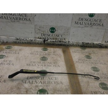 BRAZO LIMPIA DELANTERO DERECHO 