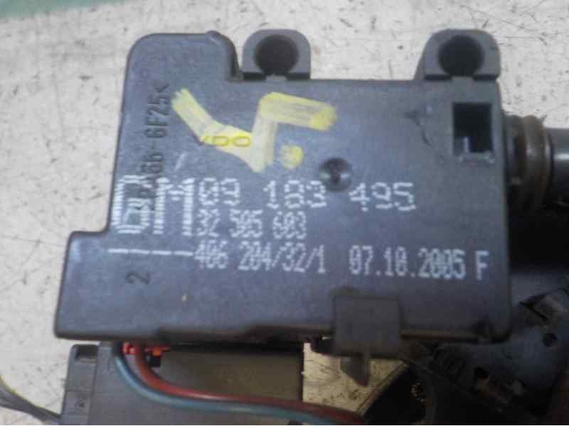 Recambio de maneta porton para opel meriva 1.7 16v cdti referencia OEM IAM   