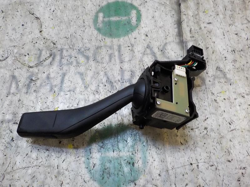 Recambio de mando intermitentes para seat leon (1p1) 1.9 tdi referencia OEM IAM 1K0953513E9B9 4KD0555B 