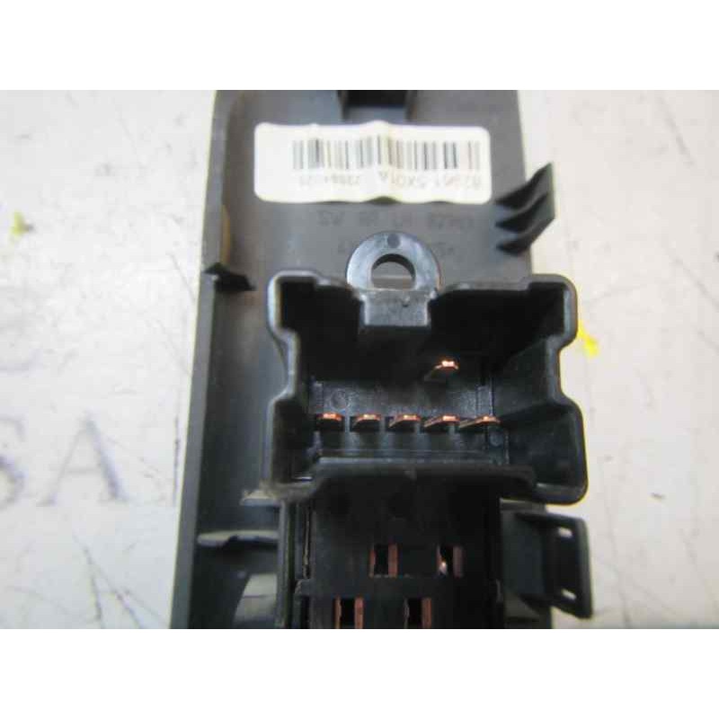 Recambio de mando elevalunas trasero izquierdo para nissan pathfinder (r51) 2.5 dci se referencia OEM IAM   