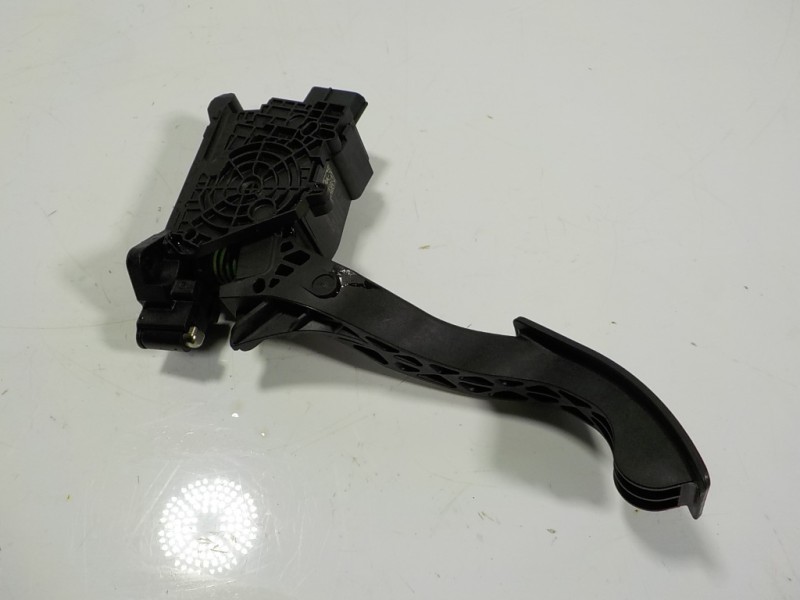 Recambio de potenciometro pedal para seat ibiza (kj1) fr referencia OEM IAM 2Q1723503 2Q1723503 