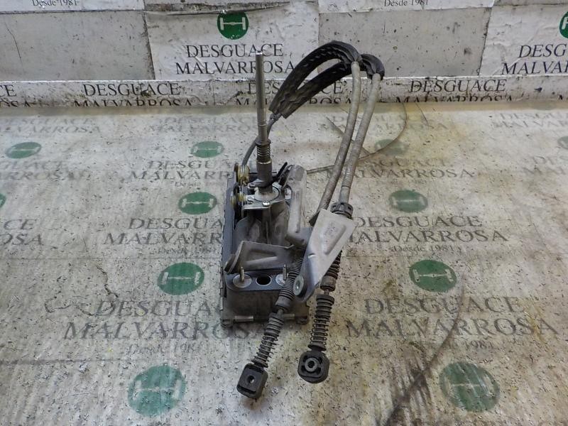 Recambio de palanca cambio para seat leon (1p1) 1.9 tdi referencia OEM IAM 1K0711061A  