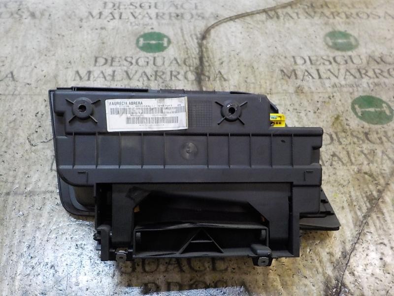 Recambio de guantera para seat leon (1p1) 1.9 tdi referencia OEM IAM 1P18570951MM  