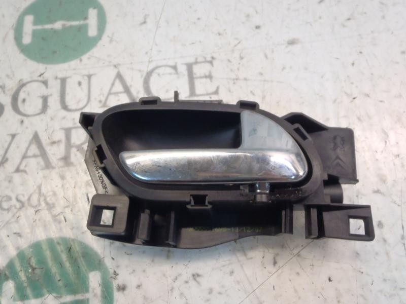 Recambio de maneta interior delantera derecha para peugeot 207 sport referencia OEM IAM   