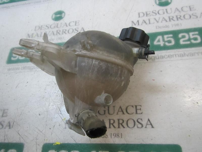 Recambio de deposito expansion para peugeot 207 1.4 hdi referencia OEM IAM   