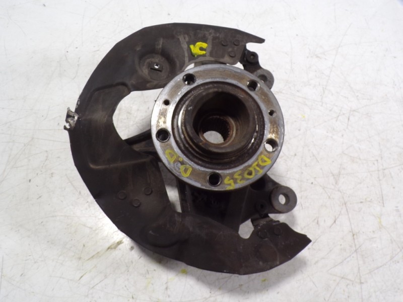 Recambio de mangueta delantera derecha para peugeot 308 1.6 blue-hdi fap referencia OEM IAM 1610138080  