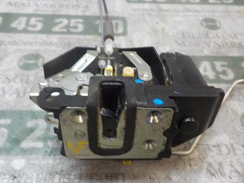 Recambio de cerradura puerta delantera derecha para hyundai i10 1.1 12v cat referencia OEM IAM 813200X001  