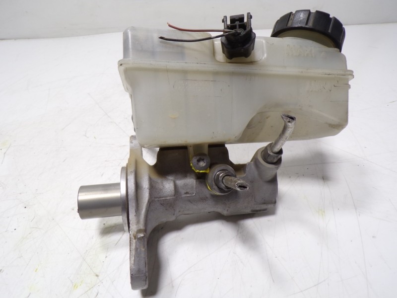 Recambio de bomba freno para renault captur 1.5 dci diesel fap energy referencia OEM IAM 460119686R 460915125R 