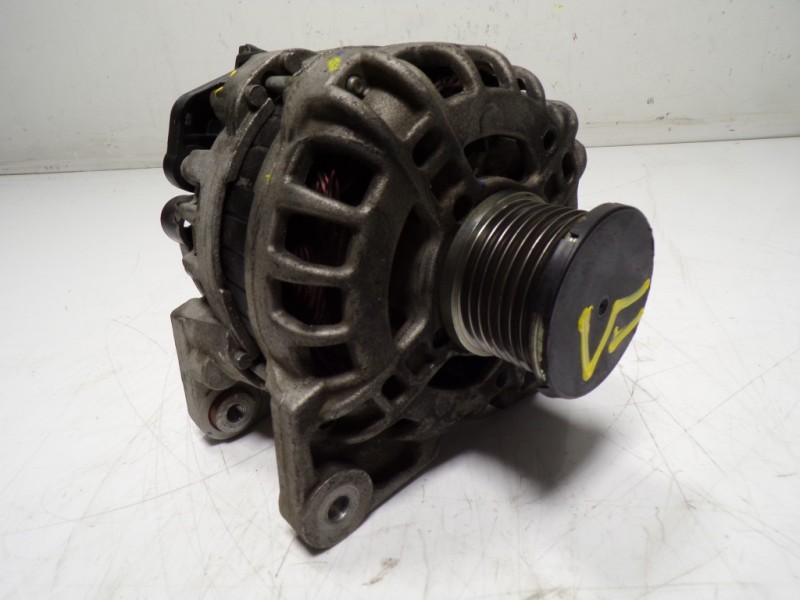 Recambio de alternador para renault clio iv 0.9 tce referencia OEM IAM 231002854R 231008593R 