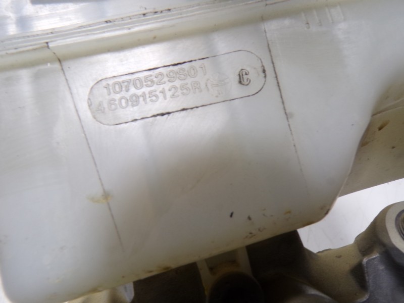 Recambio de bomba freno para renault captur 1.5 dci diesel fap energy referencia OEM IAM 460119686R 460915125R 