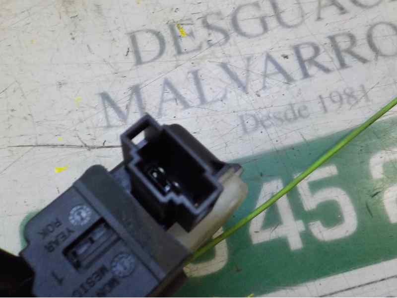 Recambio de motor c/c tapon combustible para volvo v40 1.6 diesel cat referencia OEM IAM 32260461  