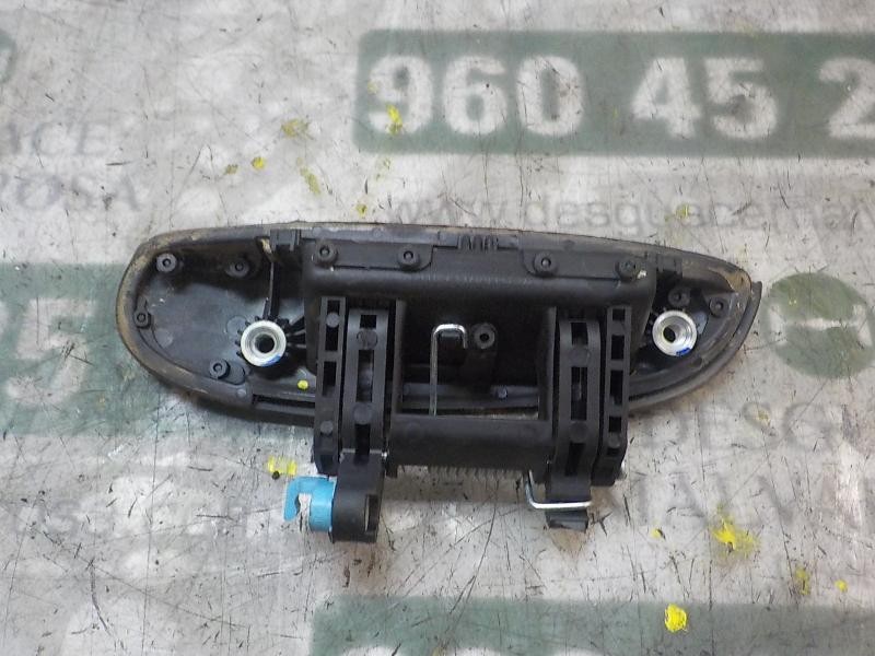 Recambio de maneta exterior delantera derecha para hyundai i10 1.1 12v cat referencia OEM IAM 826600X010CA  