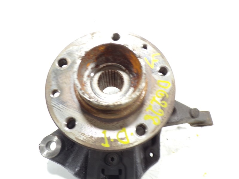 Recambio de mangueta delantera izquierda para renault megane iii berlina 5 p 1.2 16v referencia OEM IAM   